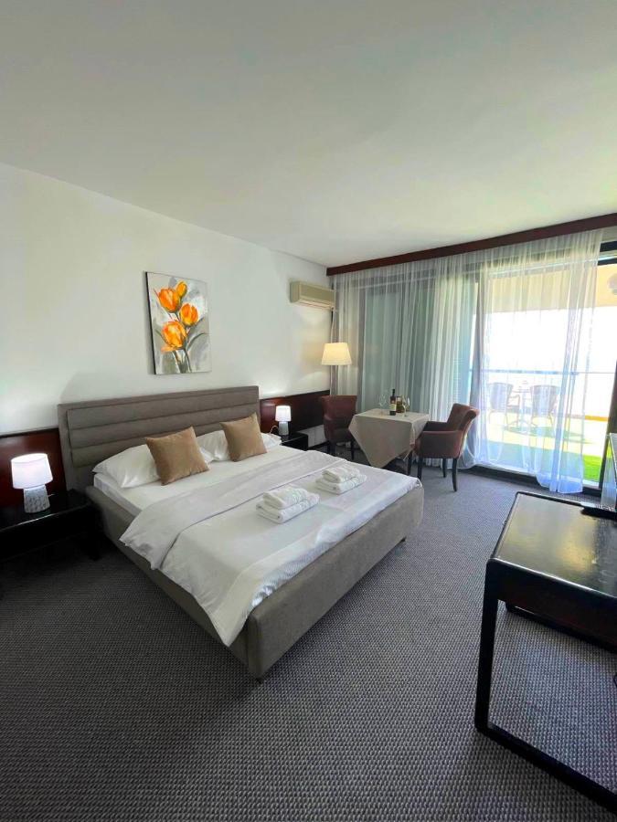 Corpus A - Hotel Albatros Ulcinj Luaran gambar