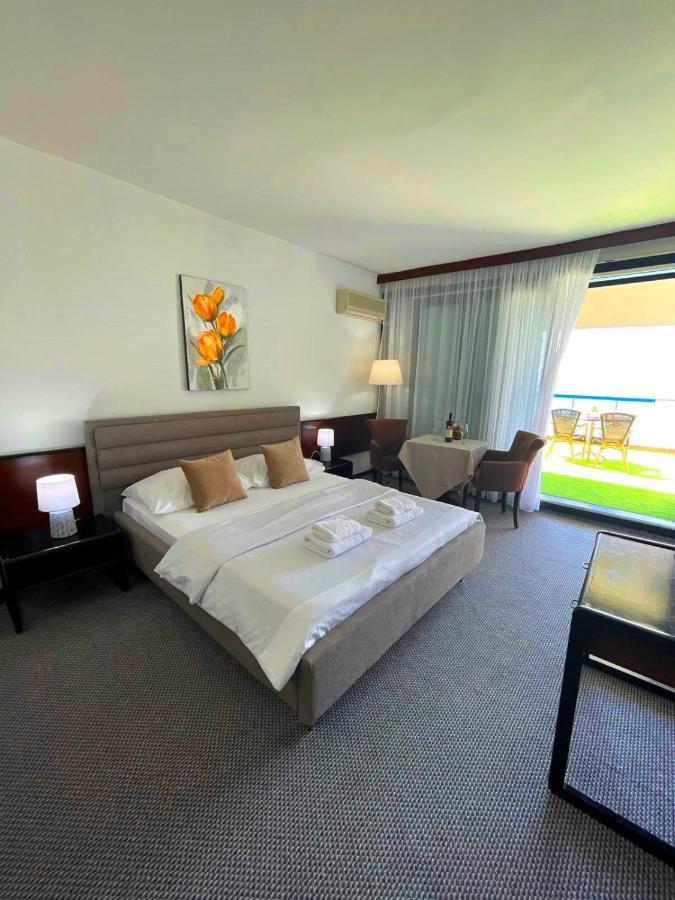 Corpus A - Hotel Albatros Ulcinj Luaran gambar